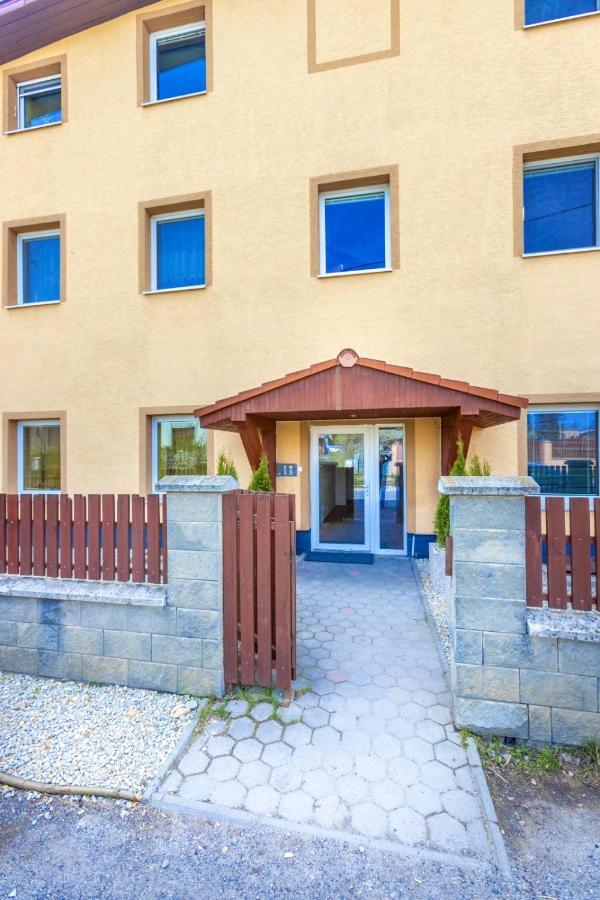 Apartman Theo Veľký Slavkov Екстериор снимка