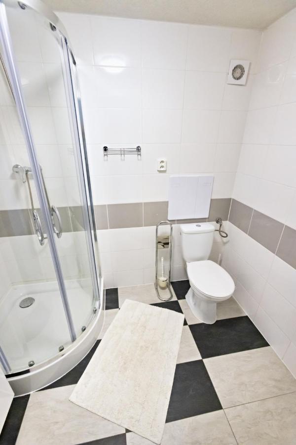 Apartman Theo Veľký Slavkov Екстериор снимка