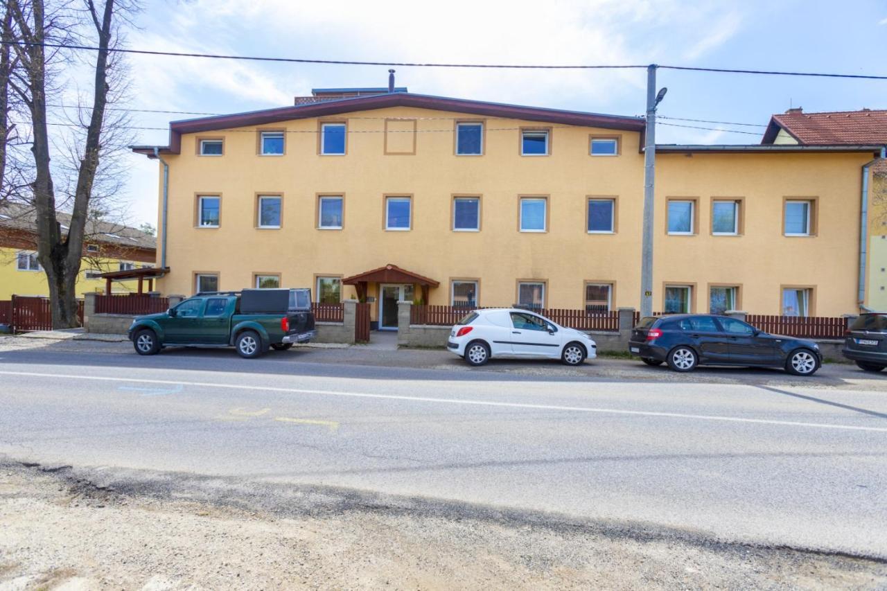 Apartman Theo Veľký Slavkov Екстериор снимка