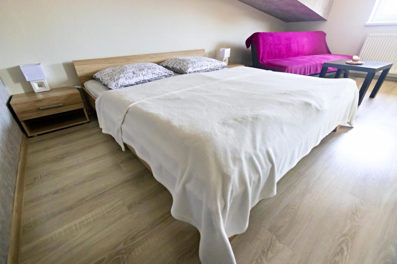 Apartman Theo Veľký Slavkov Екстериор снимка