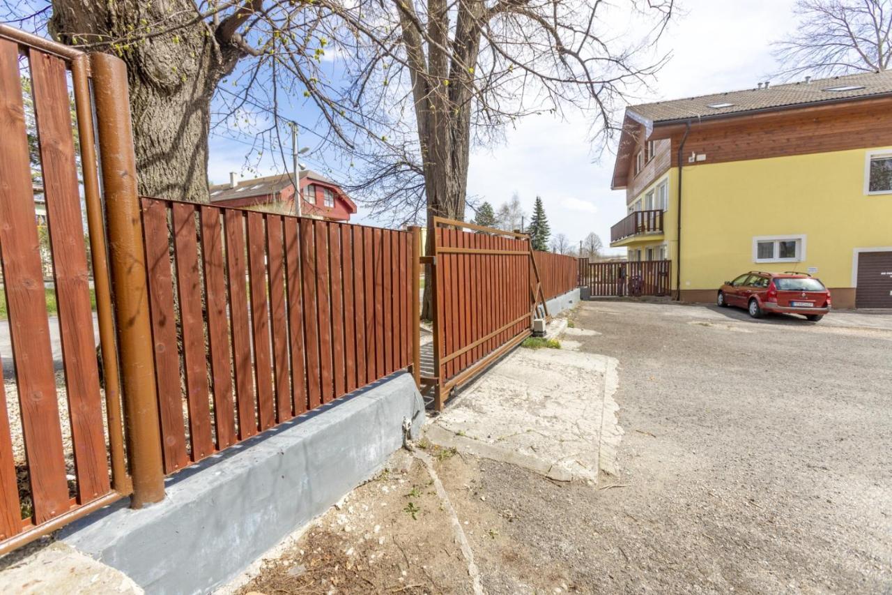 Apartman Theo Veľký Slavkov Екстериор снимка